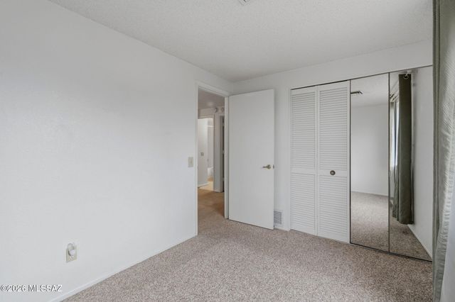 2611 W Vereda De La Manana, Tucson, AZ 85746