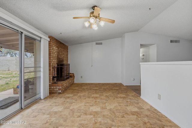 2611 W Vereda De La Manana, Tucson, AZ 85746