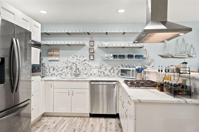 1257 FRANKLIN STREET, Clearwater, FL 33756
