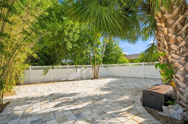 1257 FRANKLIN STREET, Clearwater, FL 33756