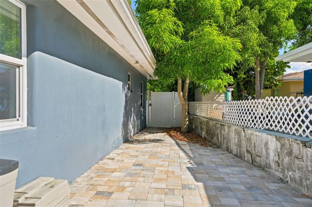 1257 FRANKLIN STREET, Clearwater, FL 33756