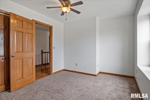 405 EAGLE RIDGE Drive, Chatham, IL 62629