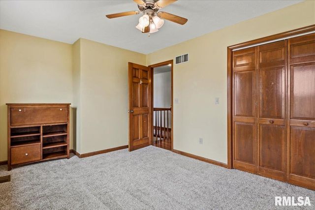 405 EAGLE RIDGE Drive, Chatham, IL 62629