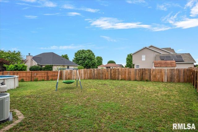 405 EAGLE RIDGE Drive, Chatham, IL 62629