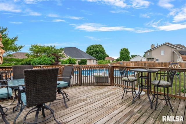 405 EAGLE RIDGE Drive, Chatham, IL 62629