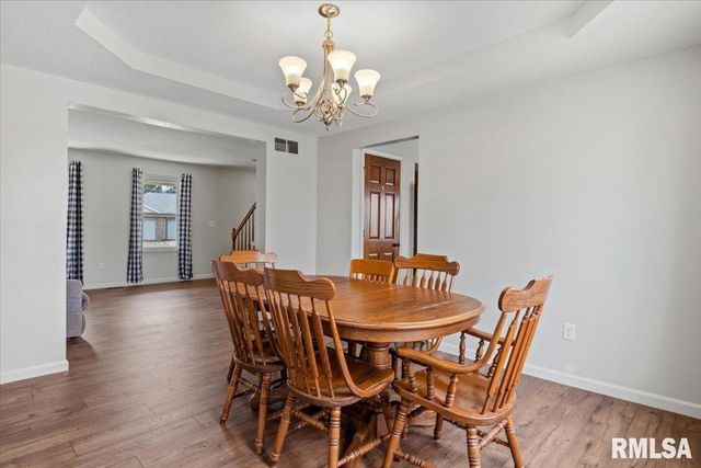 405 EAGLE RIDGE Drive, Chatham, IL 62629