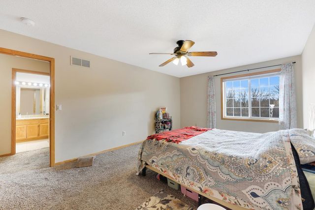 2270 Ranchview Lane N 39, Plymouth, MN 55447