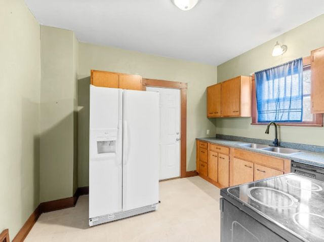 201 N Penn Ave., Salina, KS 67401