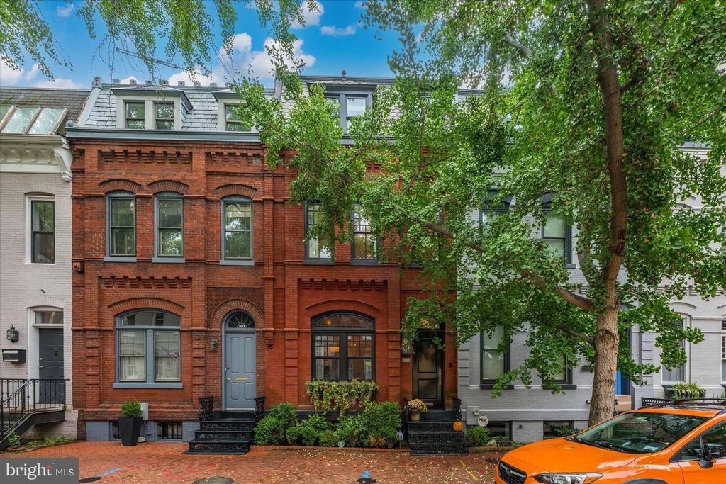 1524 SWANN ST NW, Washington, DC 20009