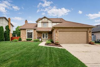 39044 Mallorn Drive, Sterling Heights, MI 48313
