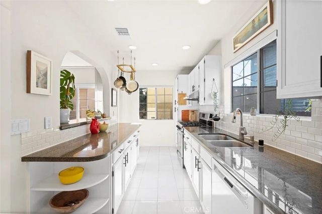 337 Temple Ave, Long Beach, CA 90814