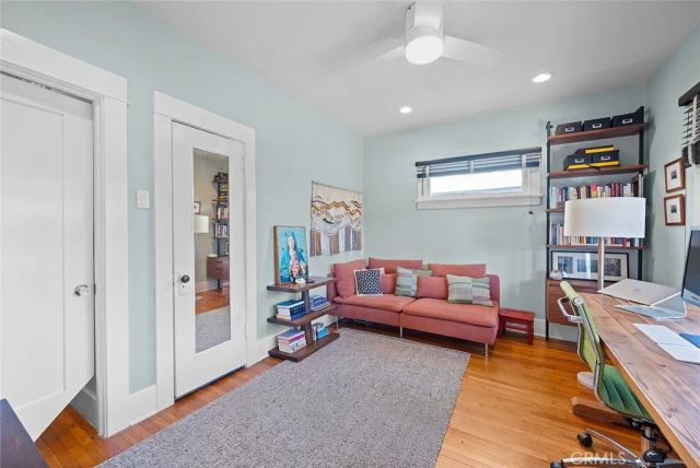 337 Temple Ave, Long Beach, CA 90814