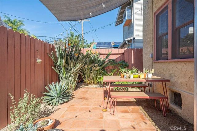 337 Temple Ave, Long Beach, CA 90814