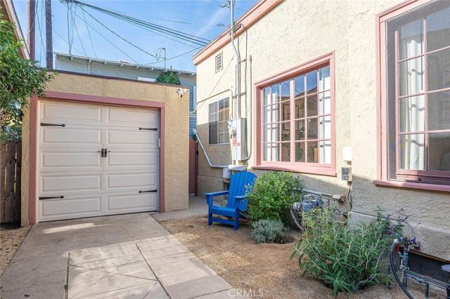 337 Temple Ave, Long Beach, CA 90814