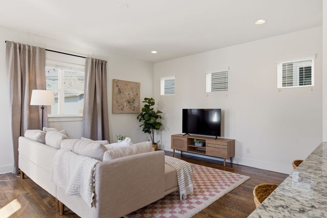 4510B Illinois Ave, Nashville, TN 37209