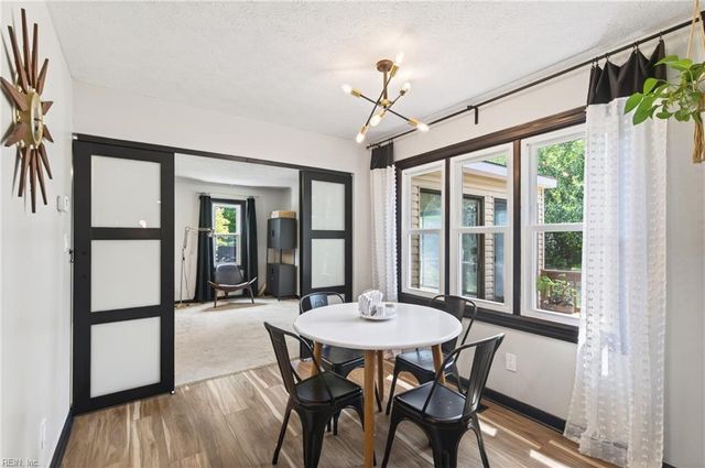 206 Admiral CT, Hampton, VA 23669