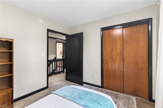 206 Admiral CT, Hampton, VA 23669