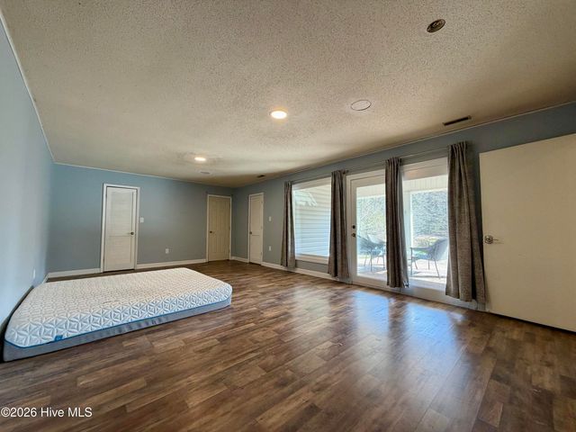 4106 Old Cherry Point Road, New Bern, NC 28560