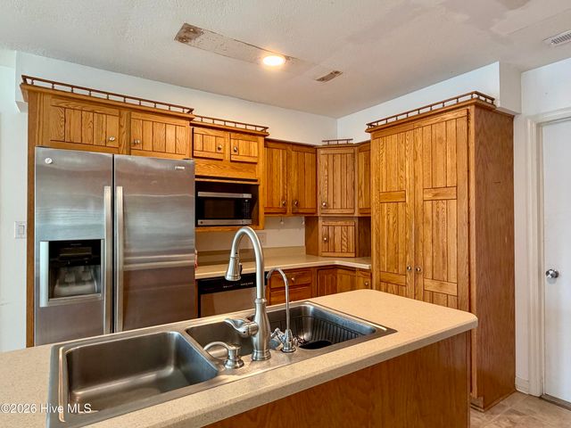 4106 Old Cherry Point Road, New Bern, NC 28560