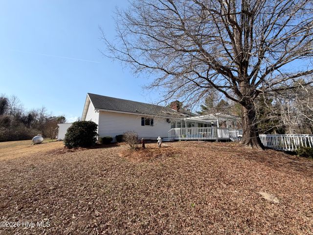 4106 Old Cherry Point Road, New Bern, NC 28560