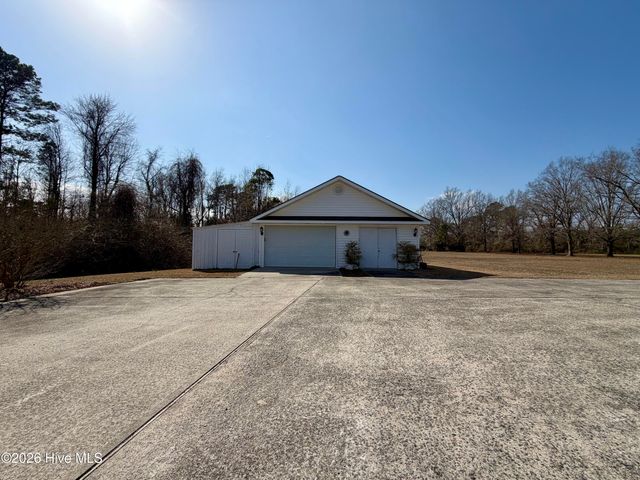 4106 Old Cherry Point Road, New Bern, NC 28560