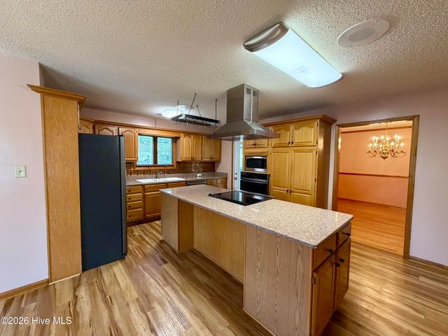 4106 Old Cherry Point Road, New Bern, NC 28560