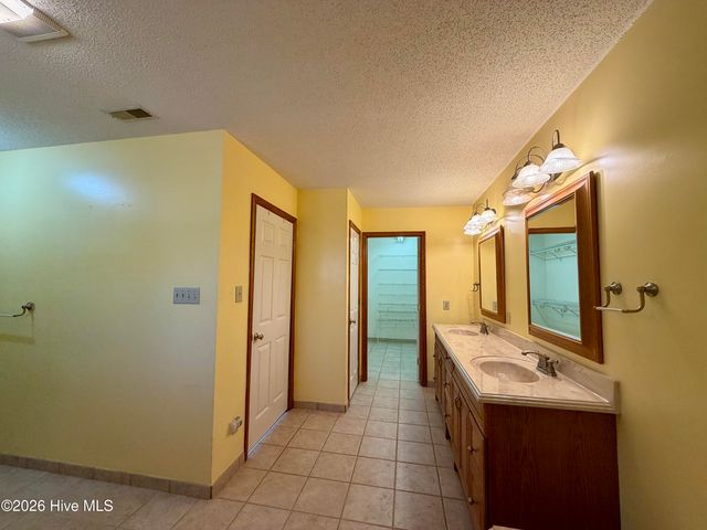 4106 Old Cherry Point Road, New Bern, NC 28560