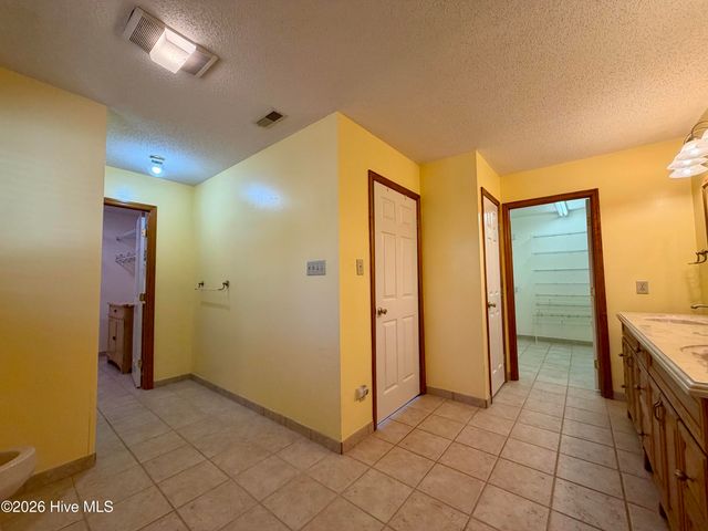 4106 Old Cherry Point Road, New Bern, NC 28560