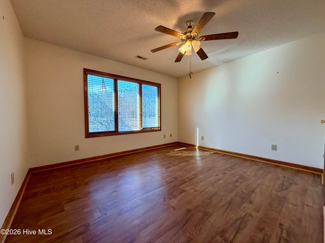 4106 Old Cherry Point Road, New Bern, NC 28560