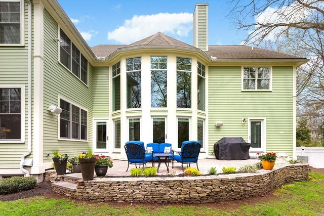 19 Douglas Road, Lexington, MA 02421