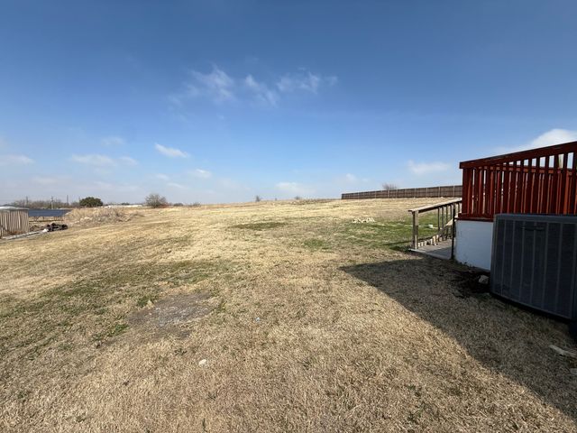 5700 Texas Street, Joshua, TX 76058