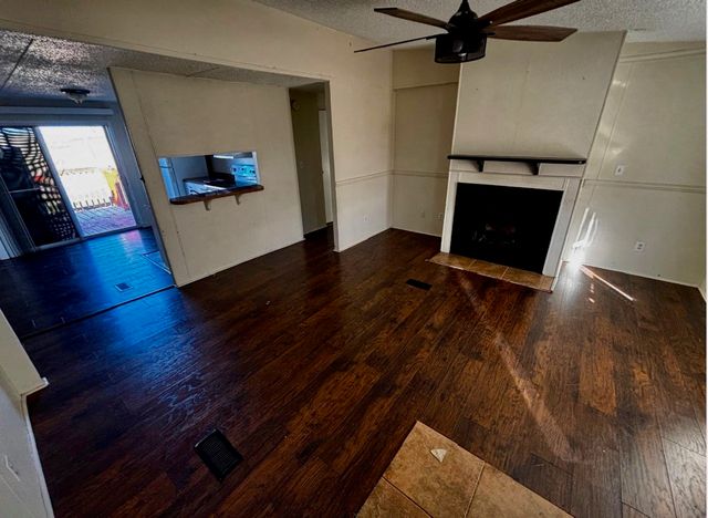 5700 Texas Street, Joshua, TX 76058