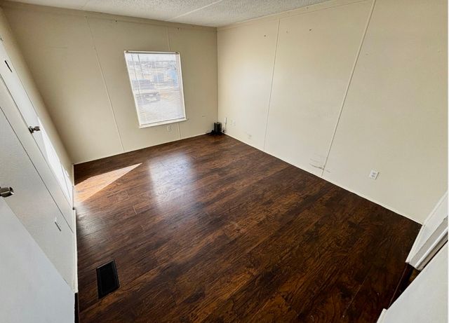 5700 Texas Street, Joshua, TX 76058