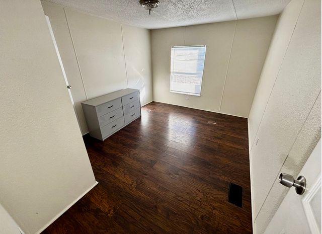 5700 Texas Street, Joshua, TX 76058