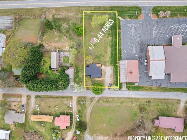401 Wilbanks Street, Baldwin, GA 30511