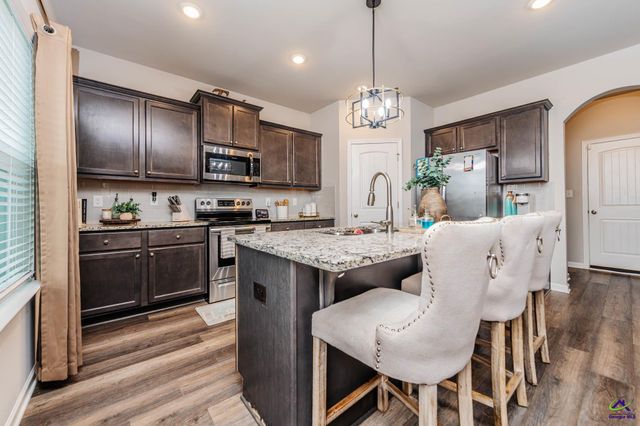 236 Amelia Drive, Byron, GA 31008
