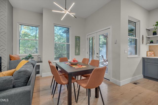 3100 Mel Oaks Trail, Chapel Hill, NC 27516