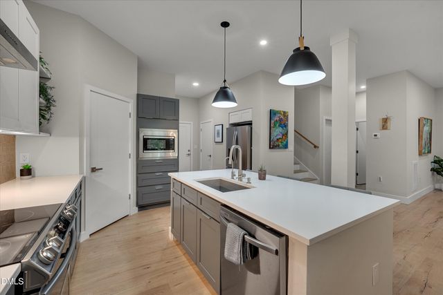 3100 Mel Oaks Trail, Chapel Hill, NC 27516