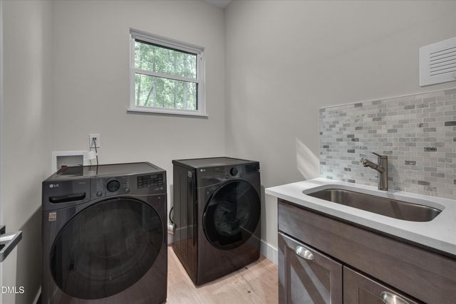 3100 Mel Oaks Trail, Chapel Hill, NC 27516