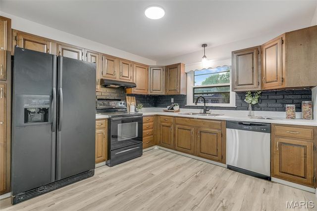 839 Amherst Drive, East Alton, IL 62024
