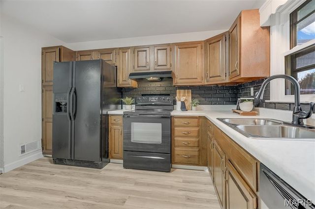 839 Amherst Drive, East Alton, IL 62024