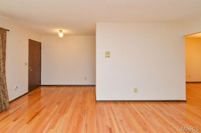 7 Lakeview, Freeburg, IL 62243