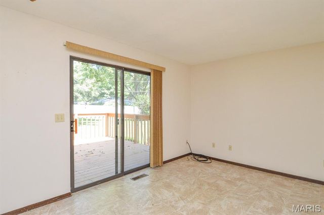 7 Lakeview, Freeburg, IL 62243