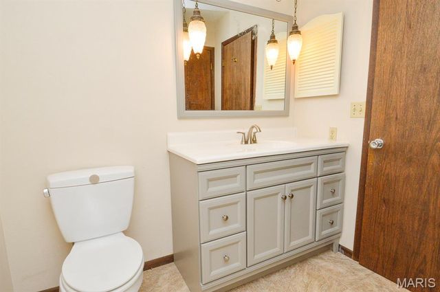 7 Lakeview, Freeburg, IL 62243