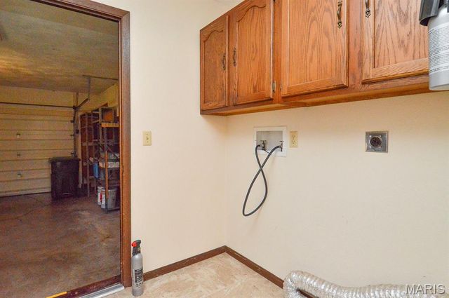 7 Lakeview, Freeburg, IL 62243