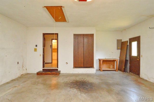 7 Lakeview, Freeburg, IL 62243