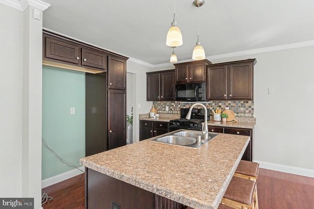 1004 ASHWORTH ST, Mount Joy, PA 17552