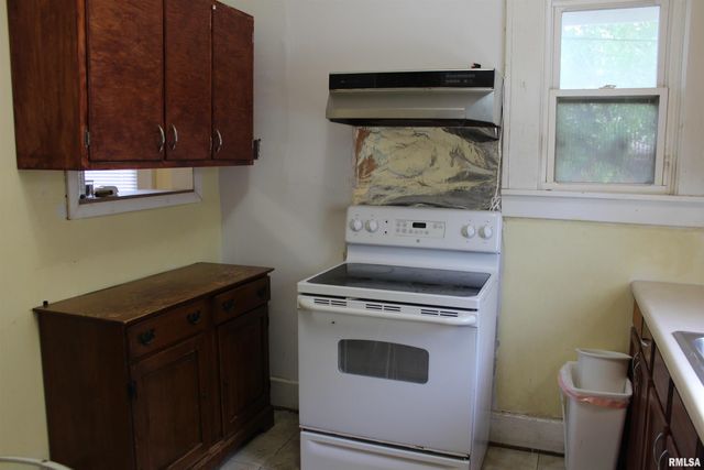 1509 S MACARTHUR Boulevard, Springfield, IL 62704