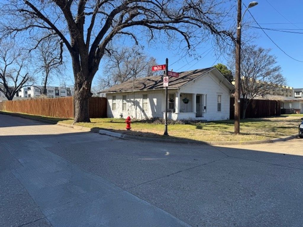 13305 Goodland Street, Farmers Branch, TX 75234
