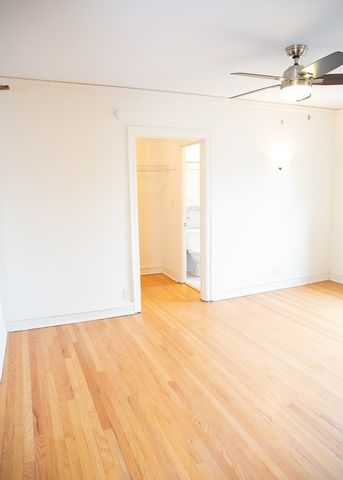 1824 N Lincoln Park West 210, Chicago, IL 60614